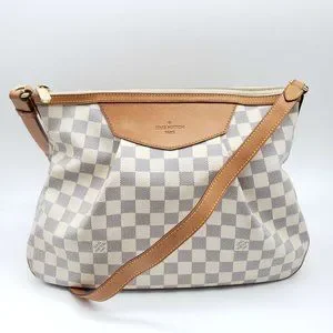 Louis Vuitton Bags 0 Authentic Louis Vuitton Siracusa Mm Shoulder Bag Poshmark